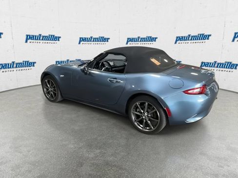 Used 2016 MAZDA MX-5 Miata Grand Touring RWD image 8