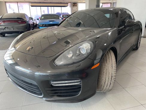 Used 2015 Porsche Panamera GTS image 3