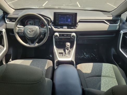 Certified 2022 Toyota RAV4 XLE w/ Convenience Package FWD image 14