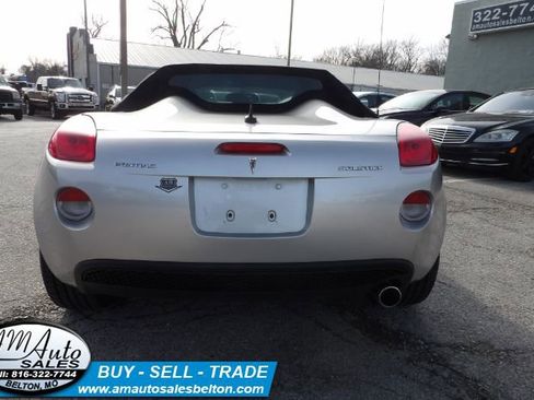 Used 2007 Pontiac Solstice Convertible w/ Premium Package RWD image 4