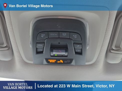 Used 2023 Toyota Corolla Cross LE w/ Moonroof Package image 19