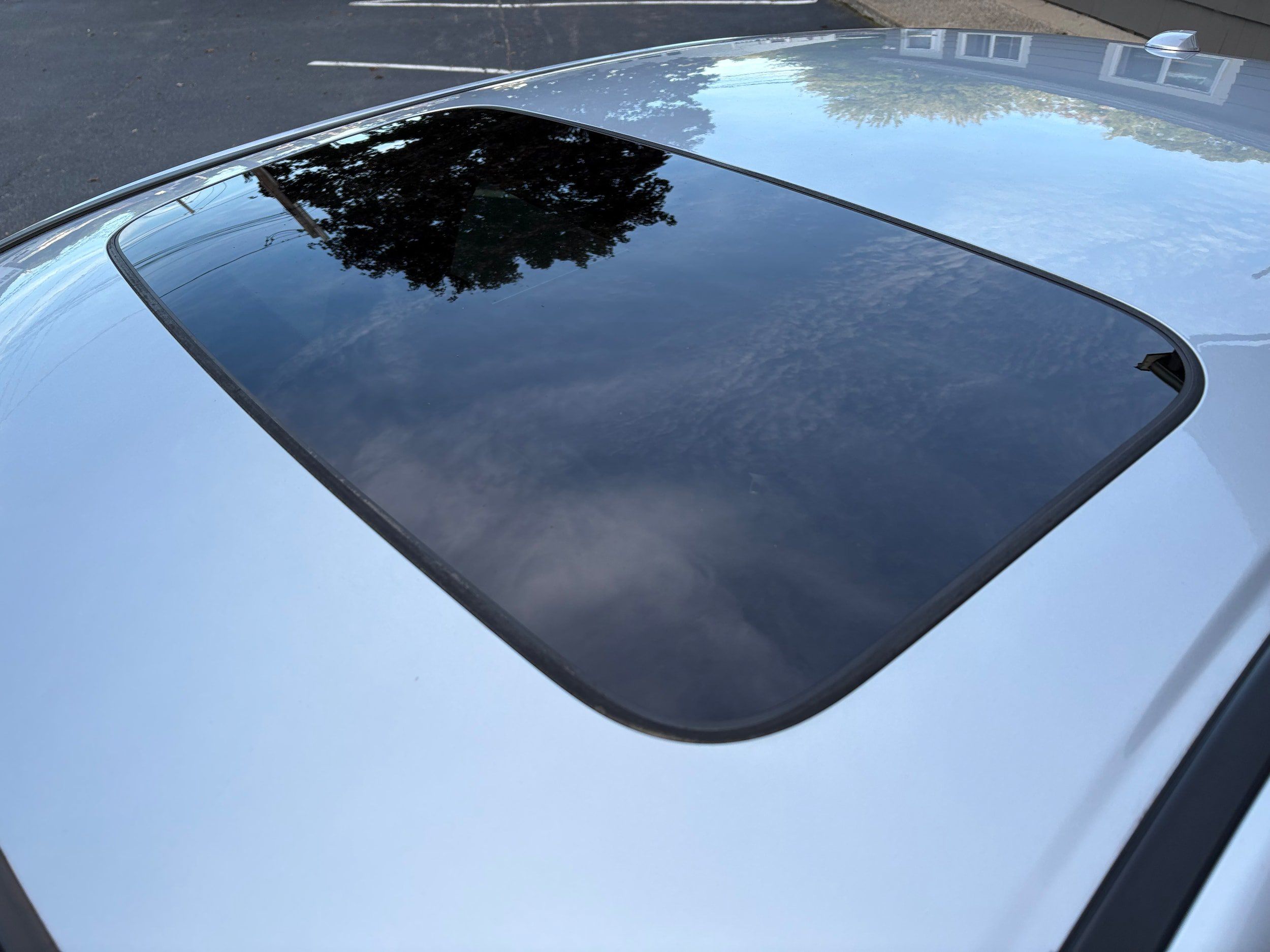 Used 2011 Honda Accord EX-L image 10
