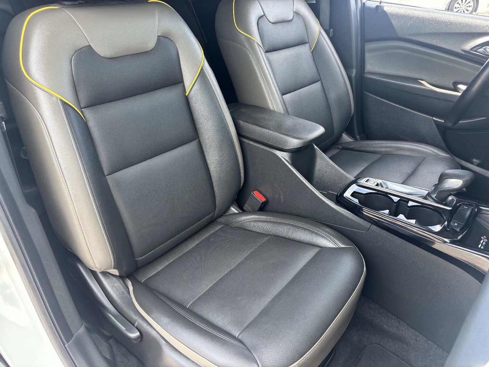 Used 2024 Chevrolet Trax ACTIV w/ Sunroof Package FWD image 10