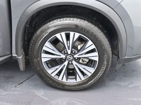 Used 2021 Nissan Rogue SV w/ Premium Package FWD image 31
