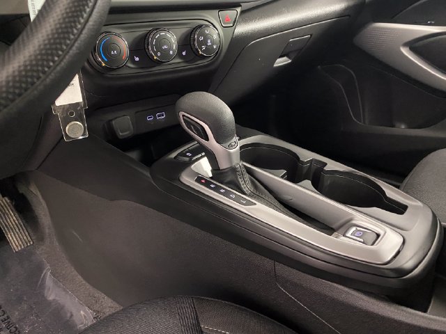 Certified 2024 Chevrolet Trax LS w/ LS Convenience Package FWD image 27