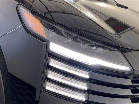 New 2026 Nissan Kicks SR w/ SR Premium Package image 36