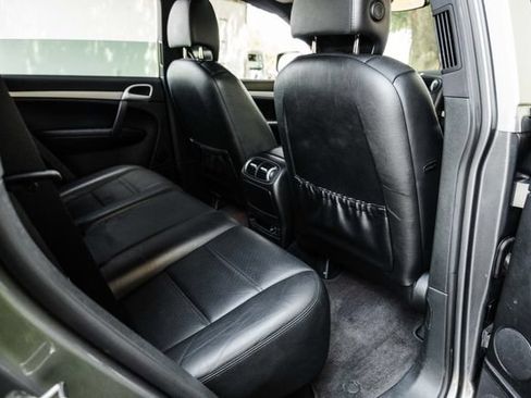 Used 2008 Porsche Cayenne AWD/4WD image 57