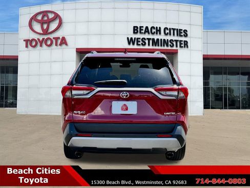 Certified 2021 Toyota RAV4 Limited FWD image 10
