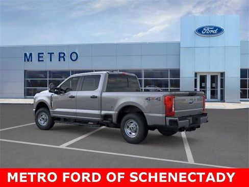 New 2026 Ford F250 XL w/ XL Chrome Package image 5