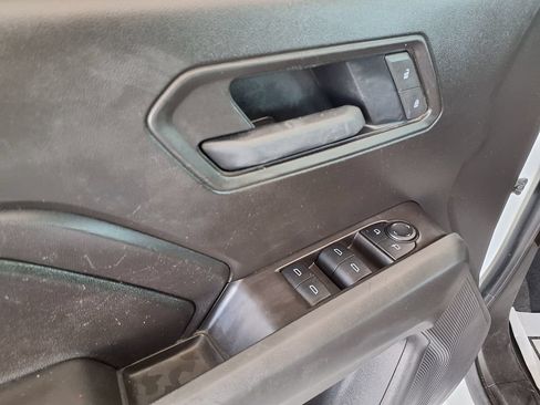 Used 2025 Chevrolet Colorado W/T w/ Advanced Trailering Package AWD/4WD image 19