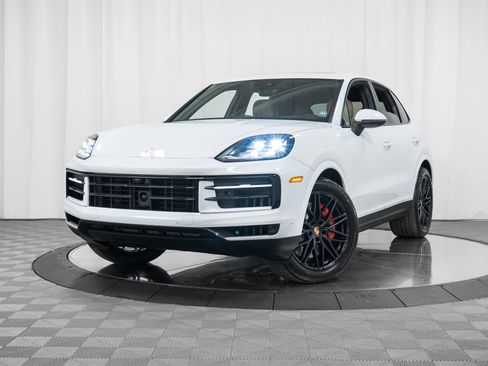 New 2026 Porsche Cayenne S image 27