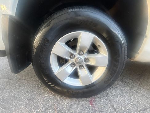 Used 2016 RAM 1500 Classic SLT RWD image 25