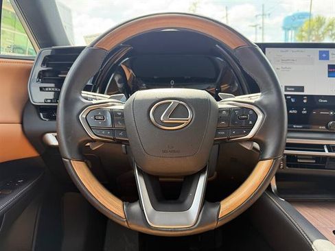 Used 2025 Lexus RX 350 Premium w/ Accessory Package (Z1) FWD image 16