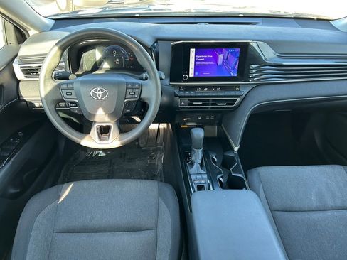 Used 2025 Toyota Camry LE image 16