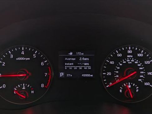 Used 2017 Kia Cadenza Premium w/ Luxury Package image 26