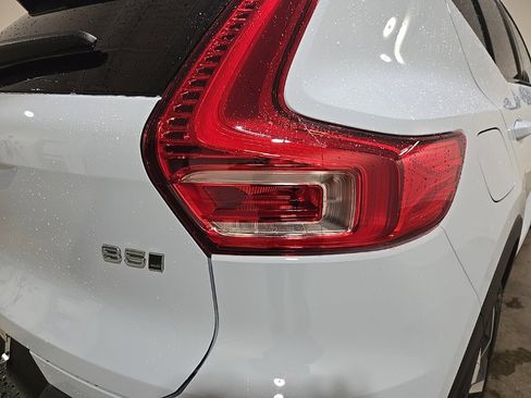 New 2026 Volvo XC40 B5 Plus w/ Protection Package Premier image 20