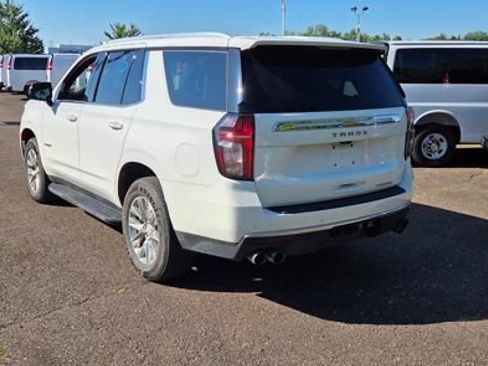 Used 2021 Chevrolet Tahoe Premier w/ Premium Package AWD/4WD image 6