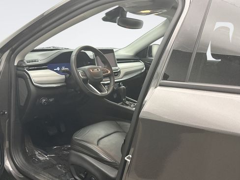 Used 2022 Jeep Compass Limited w/ Elite Group AWD/4WD image 10