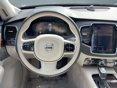 Used 2016 Volvo XC90 T6 Momentum w/ Momentum Plus Package image 17