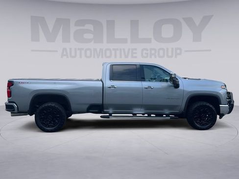 Used 2025 Chevrolet Silverado 2500 LTZ w/ Snow Plow Prep/Camper Package AWD/4WD image 6