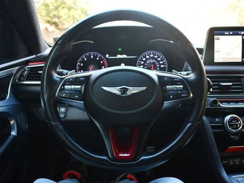 Used 2019 Genesis G70 2.0T Advanced w/ Sport Package image 23