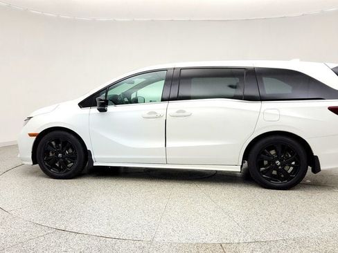 Used 2023 Honda Odyssey Sport image 8