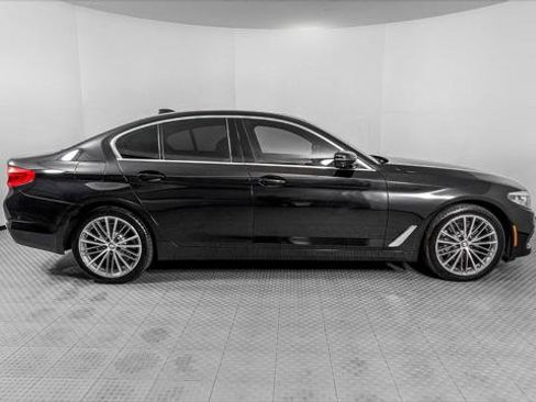 Used 2020 BMW 530i w/ Convenience Package image 9