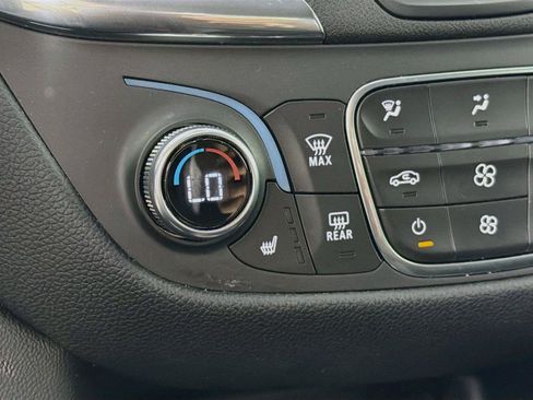 Used 2020 Chevrolet Equinox LT w/ Sport Edition AWD/4WD image 24