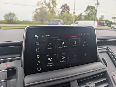 Used 2023 GMC Yukon XL AT4 w/ AT4 Premium Plus Package AWD/4WD image 20