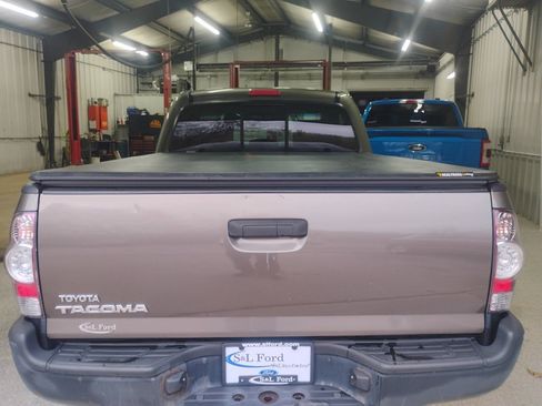 Used 2009 Toyota Tacoma 2WD Regular Cab image 16