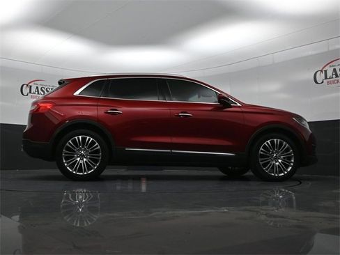 Used 2018 Lincoln MKX Reserve w/ Lincoln MKX Climate Package image 28