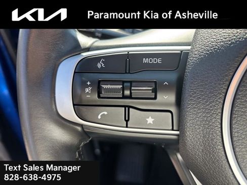 Certified 2024 Kia Sportage EX image 30