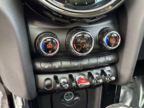 Used 2024 MINI Cooper S image 13