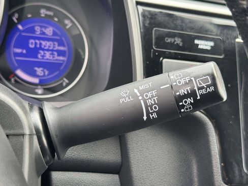 Used 2017 Honda Fit EX-L image 27