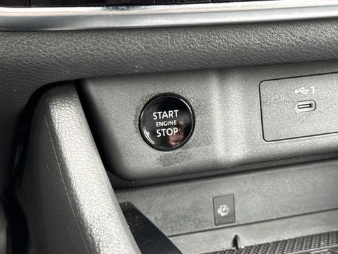 Used 2026 Nissan Rogue SL image 19