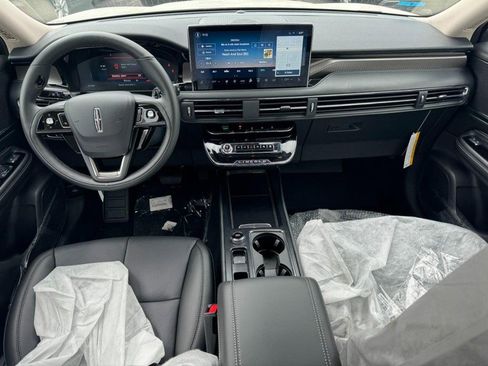 New 2024 Lincoln Corsair Grand Touring w/ Equipment Group 301A image 9