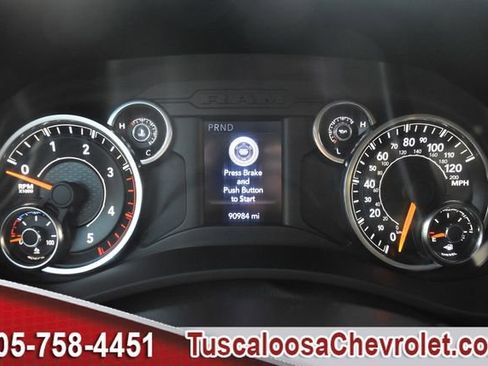 Used 2020 RAM 2500 Big Horn image 28