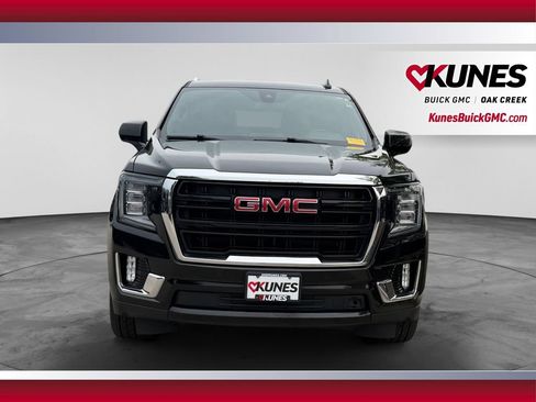 Used 2021 GMC Yukon XL SLE AWD/4WD image 3