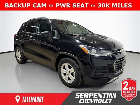 Used 2019 Chevrolet Trax LT w/ LT Convenience Package image 1
