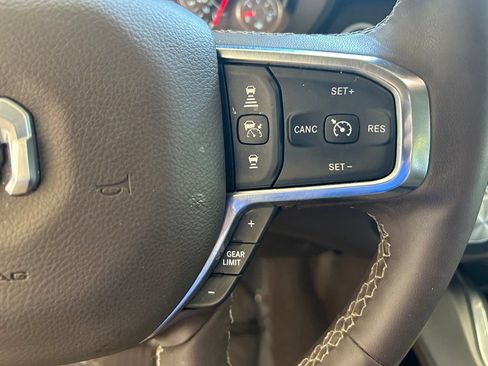 Used 2025 RAM 1500 Laramie AWD/4WD image 46