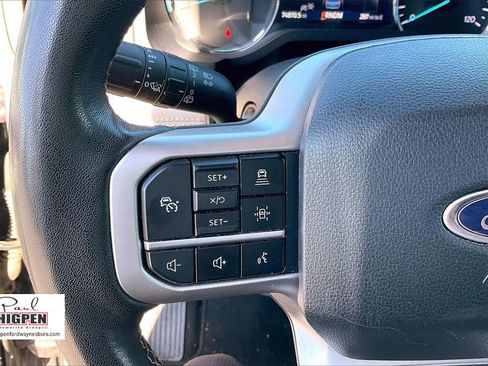 Used 2024 Ford Expedition Limited image 17