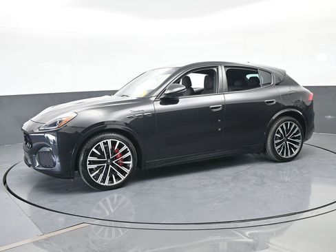 Used 2023 Maserati Grecale Modena image 2