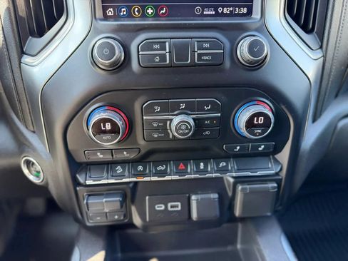 Used 2020 Chevrolet Silverado 1500 RST AWD/4WD image 21
