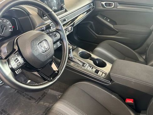 Used 2023 Honda Civic Sport image 7