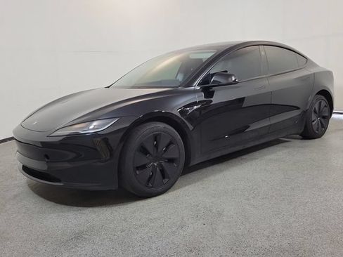 Used 2024 Tesla Model 3 Long Range RWD image 3