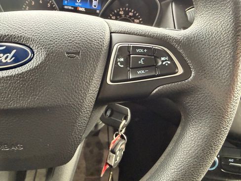 Used 2018 Ford Focus SE image 21