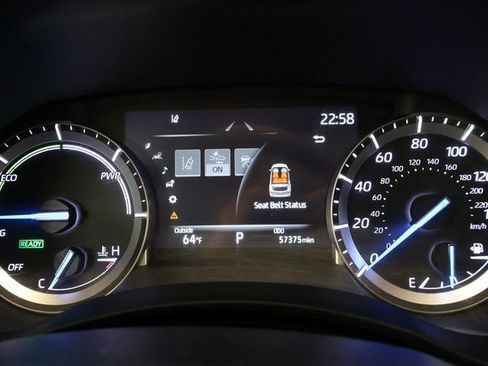 Used 2022 Toyota Highlander XLE AWD/4WD image 18