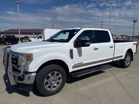 Used 2022 Ford F350 Lariat w/ Chrome Package AWD/4WD image 4
