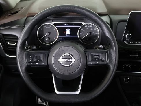 Used 2023 Nissan Rogue S image 34