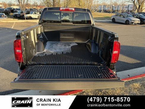 Used 2022 Chevrolet Colorado LT w/ LT Convenience Package image 7